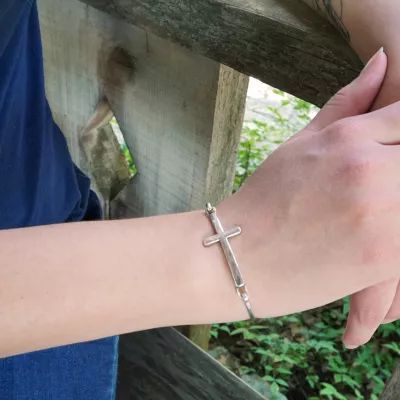 Horizon Cross Hook-On Bracelet in Sterling Silver - Image 3