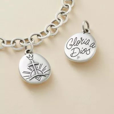 Gloria a Dios Charm in 14K Yellow Gold - Image 3