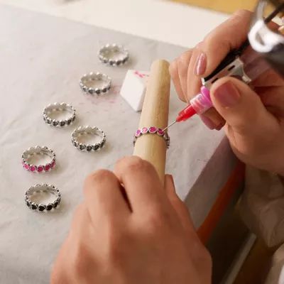 Enamel Connected Hearts Ring in Sterling Silver - Image 5