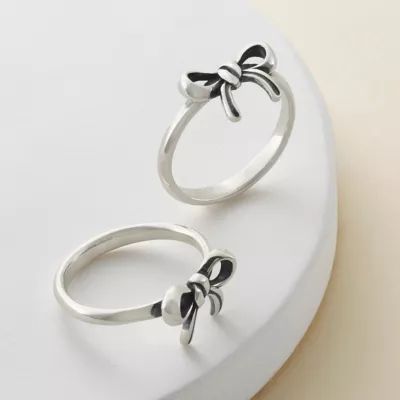 Delicate Bow Ring in Sterling Silver - Image 2